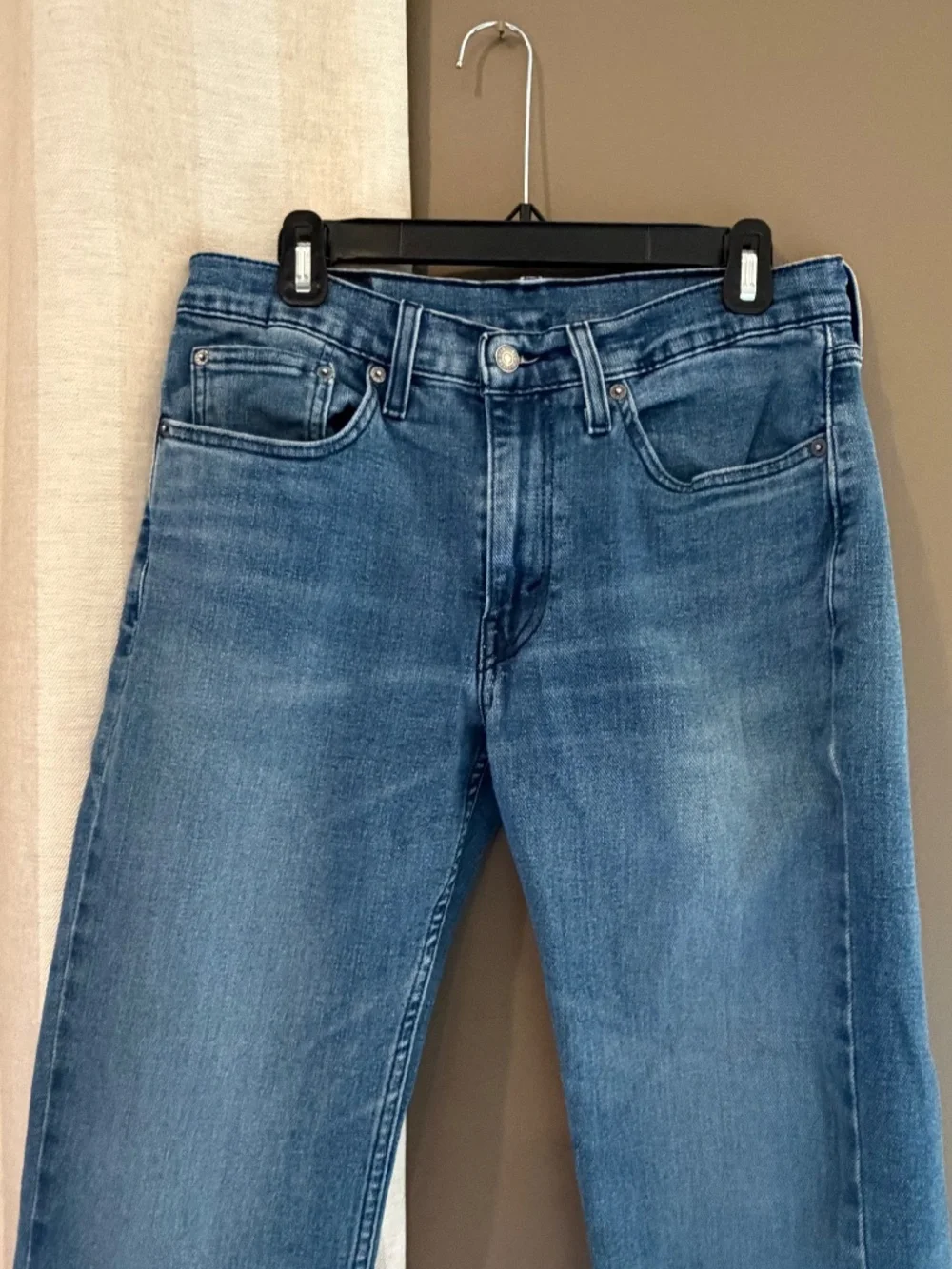 Levi's Men's 514 Straight Jeans, medium Wash Blue Denim, Size 31x32